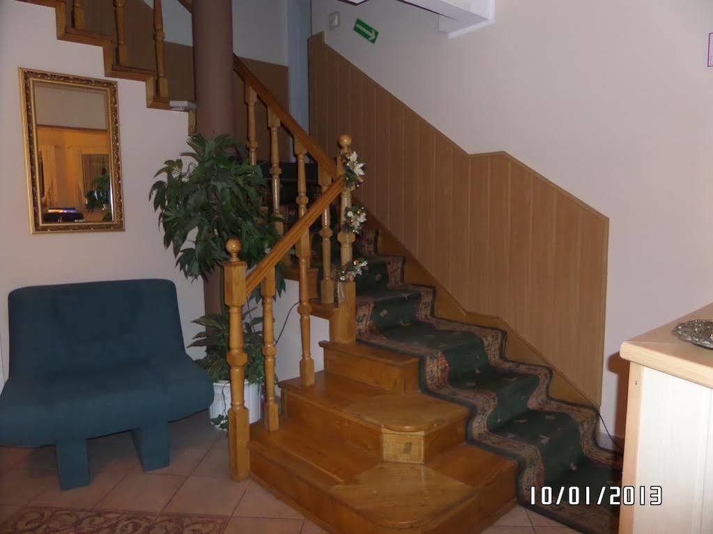 Willa Karis Warsaw Exterior photo